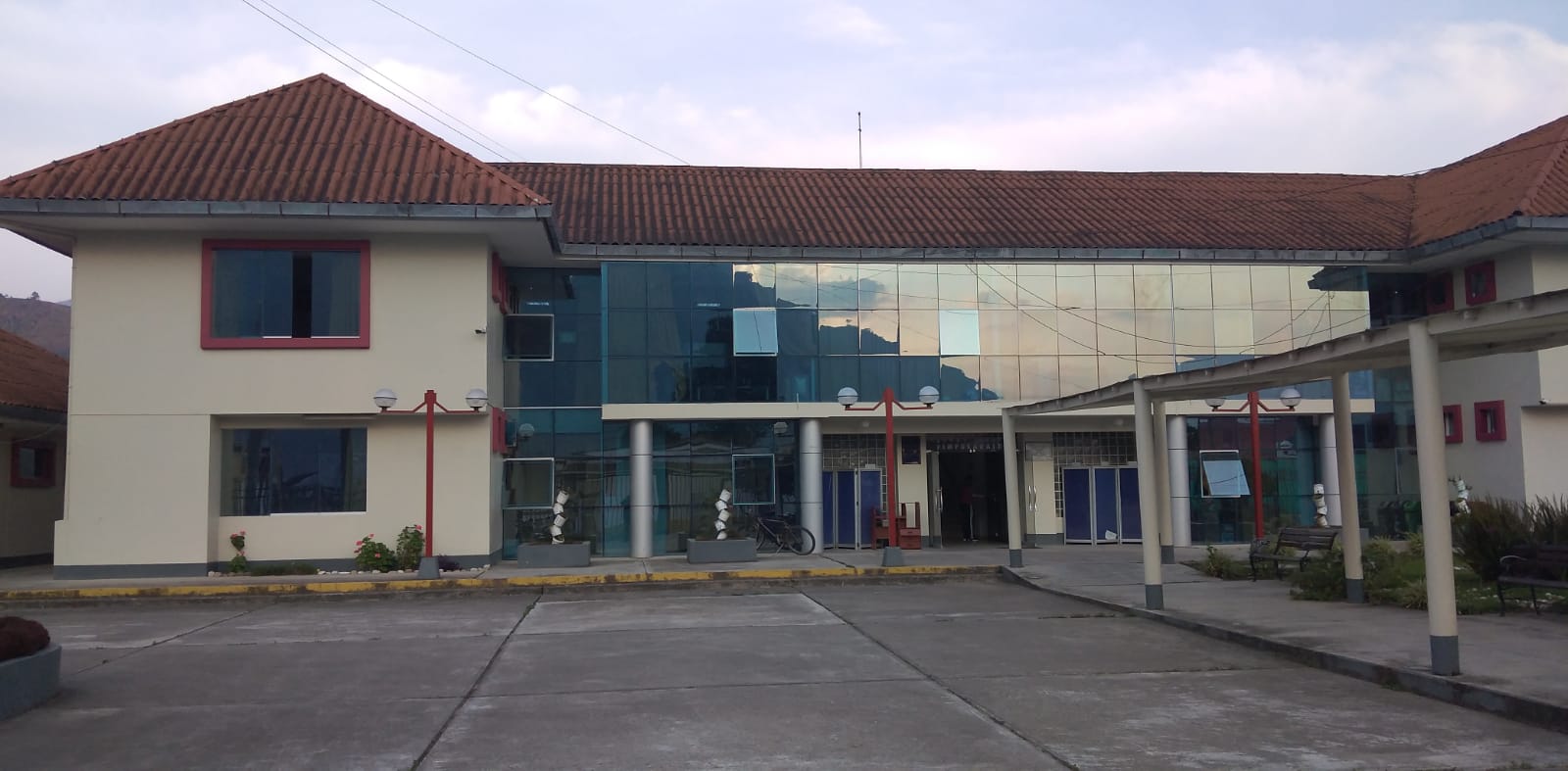 full screen background image